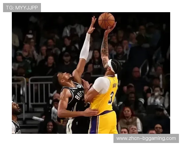 雄鹿力克猛龙 字母哥轰下大号两双强势统治内线